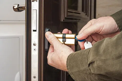 New Rochelle Lock And Locksmith New Rochelle, NY 914-458-5148 - emergency-unlock
